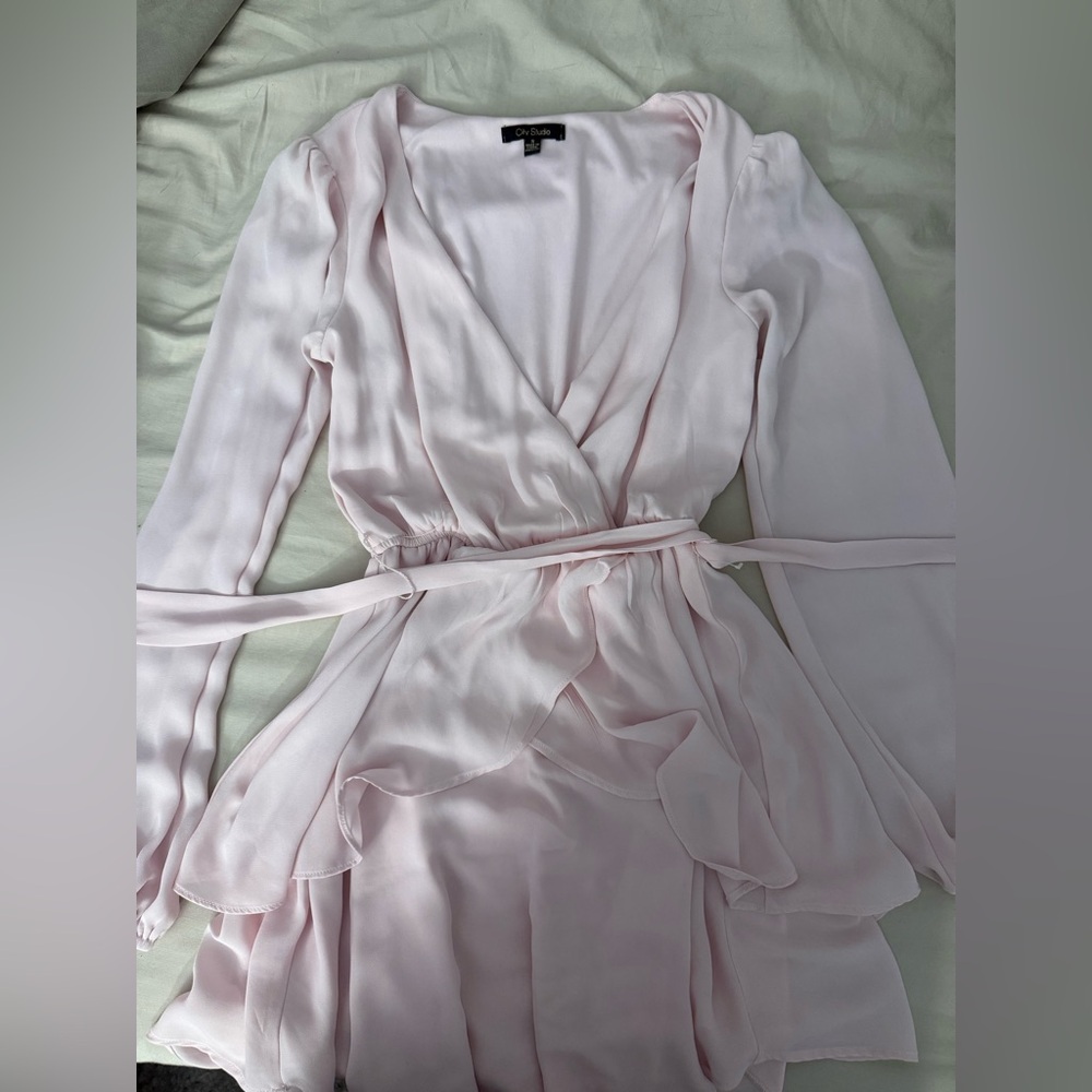 Baby pink dress flowy like new